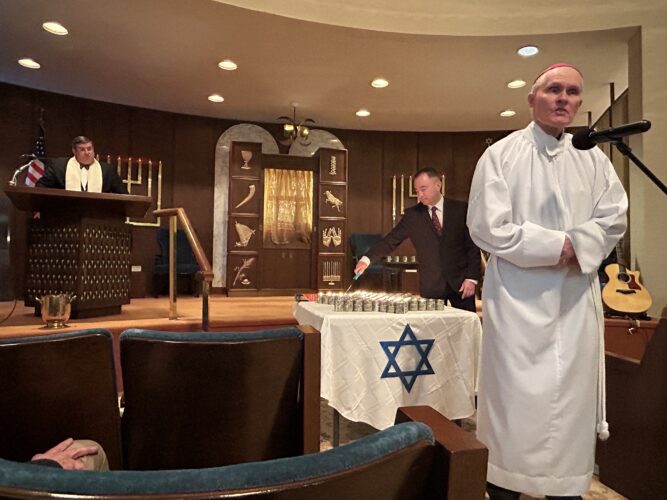 Horrors of Holocaust Remembered At Temple Shalom